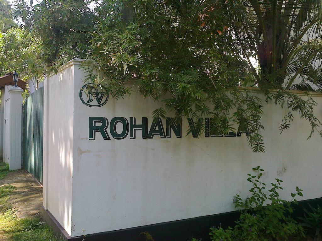 Rohan Villa Hikkaduwa Bagian luar foto